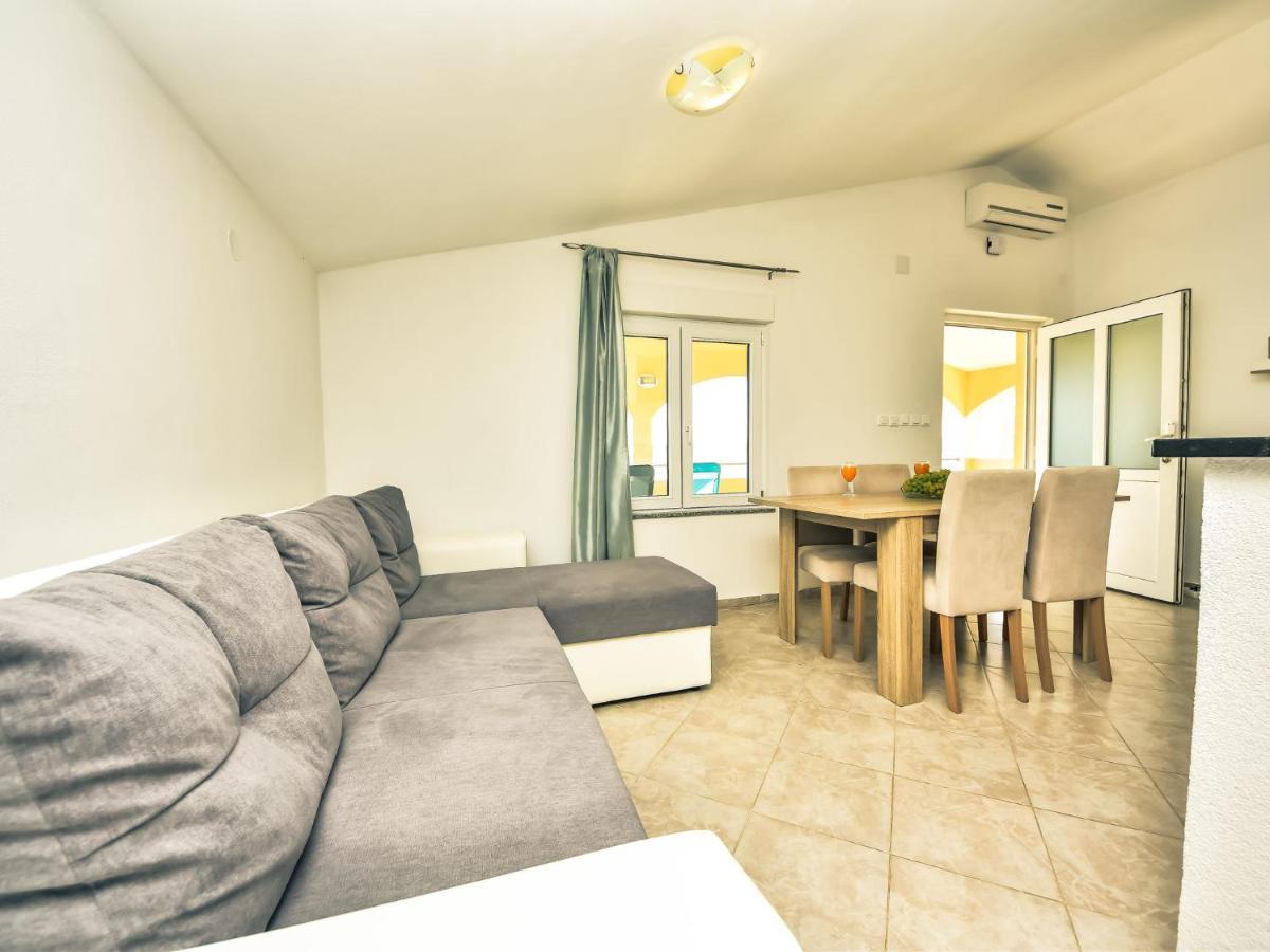 Holiday Home Marijana By Interhome Maslenica Ngoại thất bức ảnh