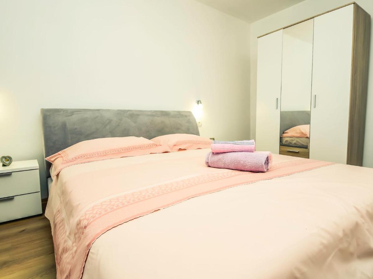 Holiday Home Marijana By Interhome Maslenica Ngoại thất bức ảnh
